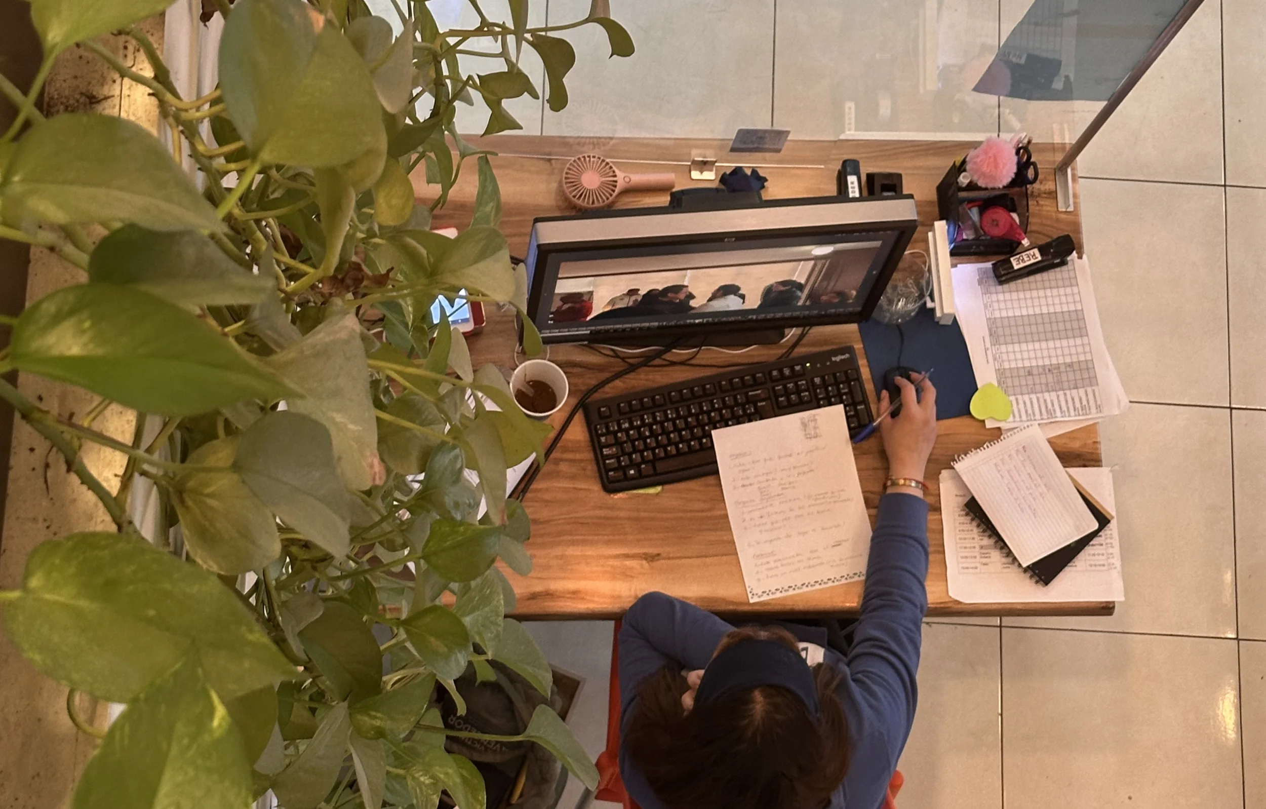 Alumno trabajando
